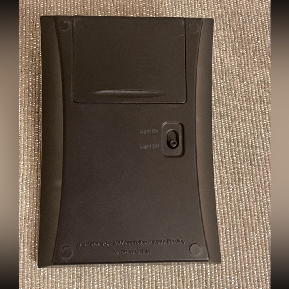 Color changing Brookstone calculator - Picture 12 of 13
